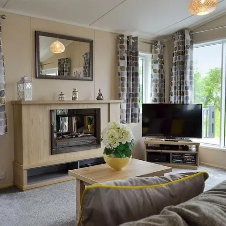 Hidden Gem With Hot Tub Holiday home *