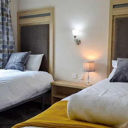 Hidden Gem With Hot Tub